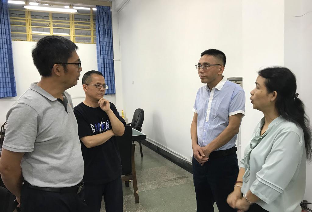 检查数字化操作间